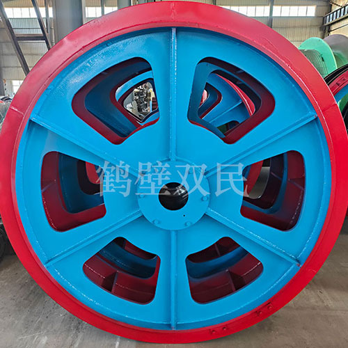 鶴壁市雙民礦山機械有限公司雙槽天輪發貨現場！